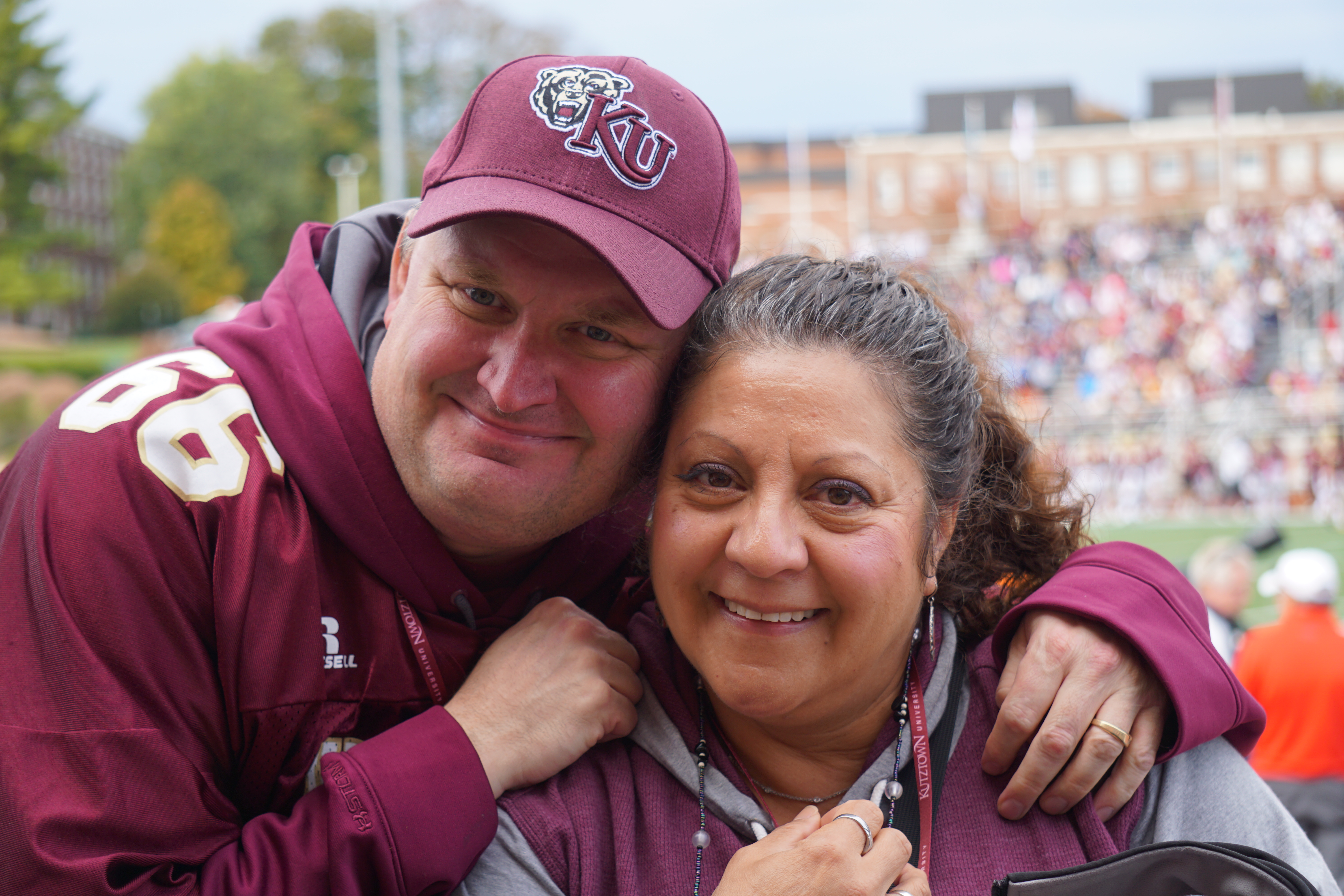 Alumni at football game